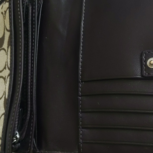 Coach Signature Canvas Folding Snap Wallet - Picture 4 of 4